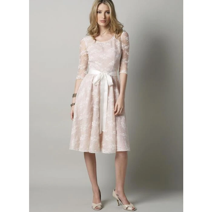 Vogue Sewing Pattern 8766 (AA) - Misses & Petite Dress 6-12 V8766 6-12 - Image 7