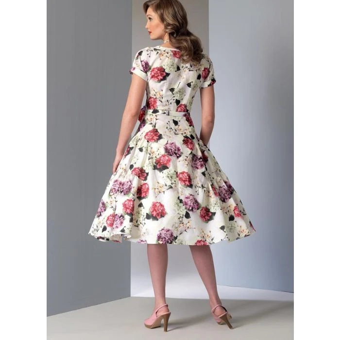 Vogue Sewing Pattern 9106 (A5) - Misses Dress & Belt V9106 6-14 V9106 6-14 - Image 3